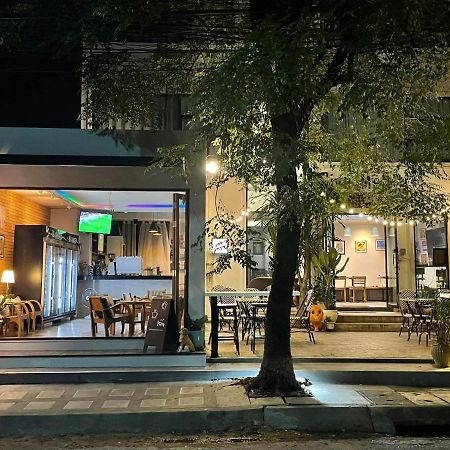 Give Me 5 Hostel Τσιάνγκ Μάι Εξωτερικό φωτογραφία