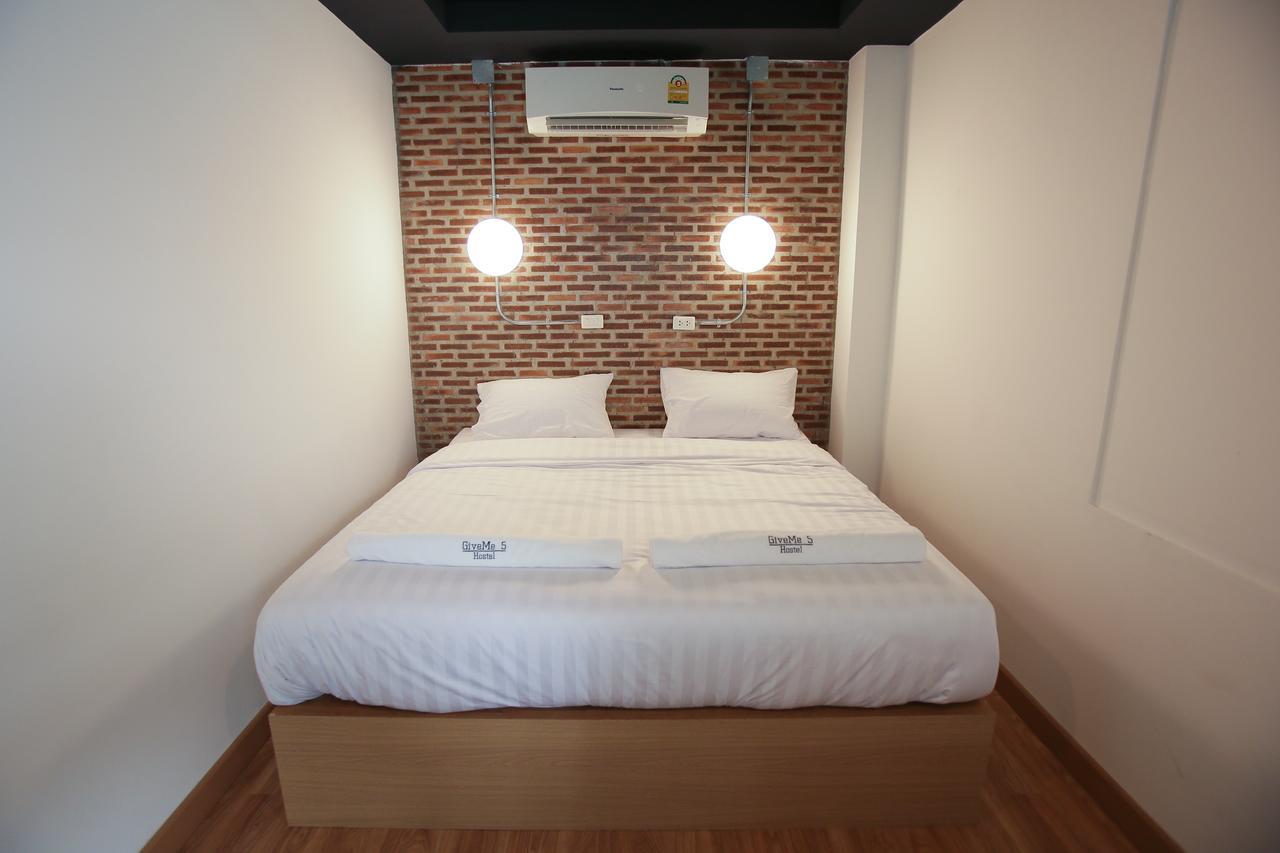 Give Me 5 Hostel Τσιάνγκ Μάι Εξωτερικό φωτογραφία