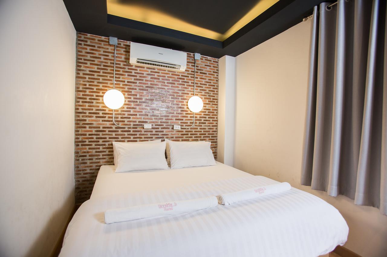 Give Me 5 Hostel Τσιάνγκ Μάι Εξωτερικό φωτογραφία