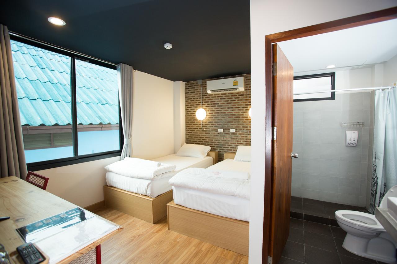 Give Me 5 Hostel Τσιάνγκ Μάι Εξωτερικό φωτογραφία